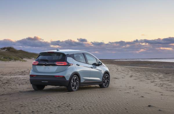 Chevy Bolt EV в 2023 подешевшає на 6 000 доларів