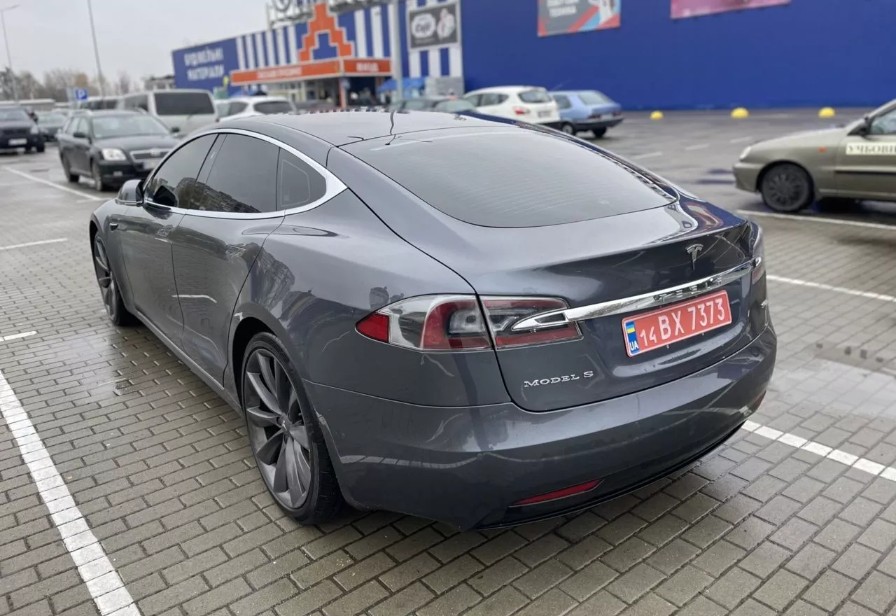 Tesla Model S  90 kWh 201751