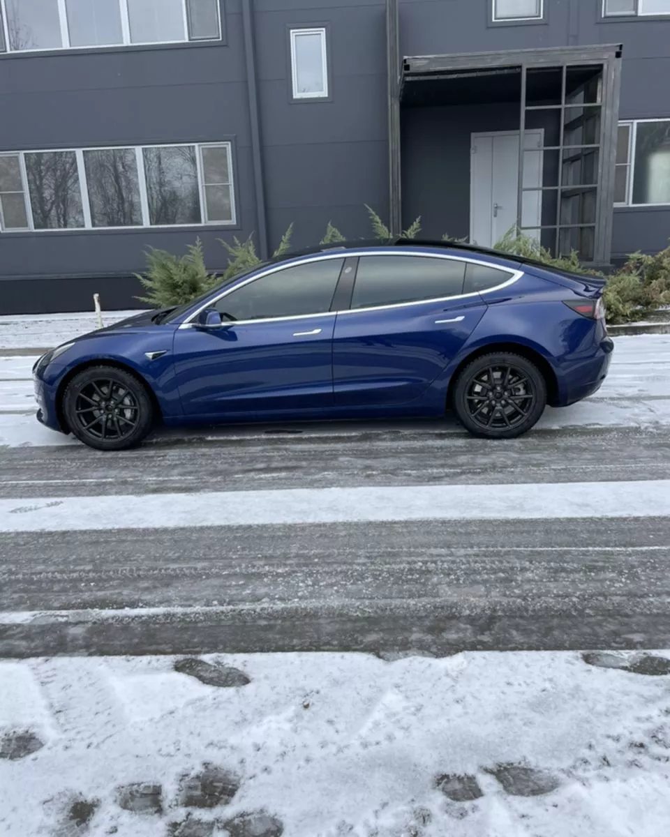 Tesla Model 3  80.5 kWh 202031