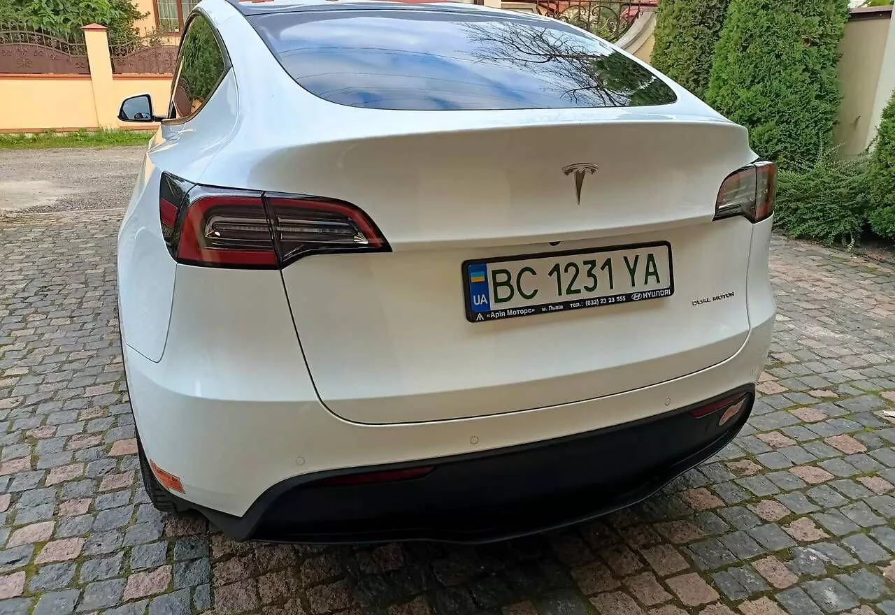 Tesla Model Y  75 kWh 2020181