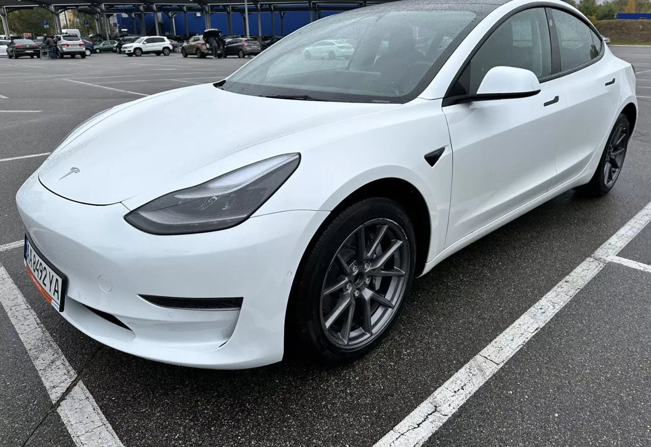 Tesla Model 3  60 kWh 2022131