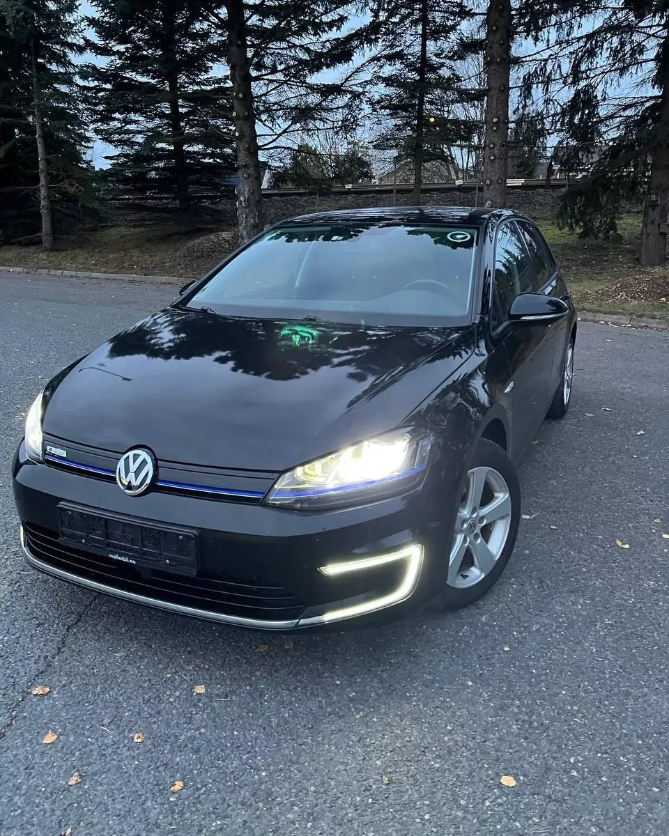 Volkswagen e-Golf  24 kWh 2015161