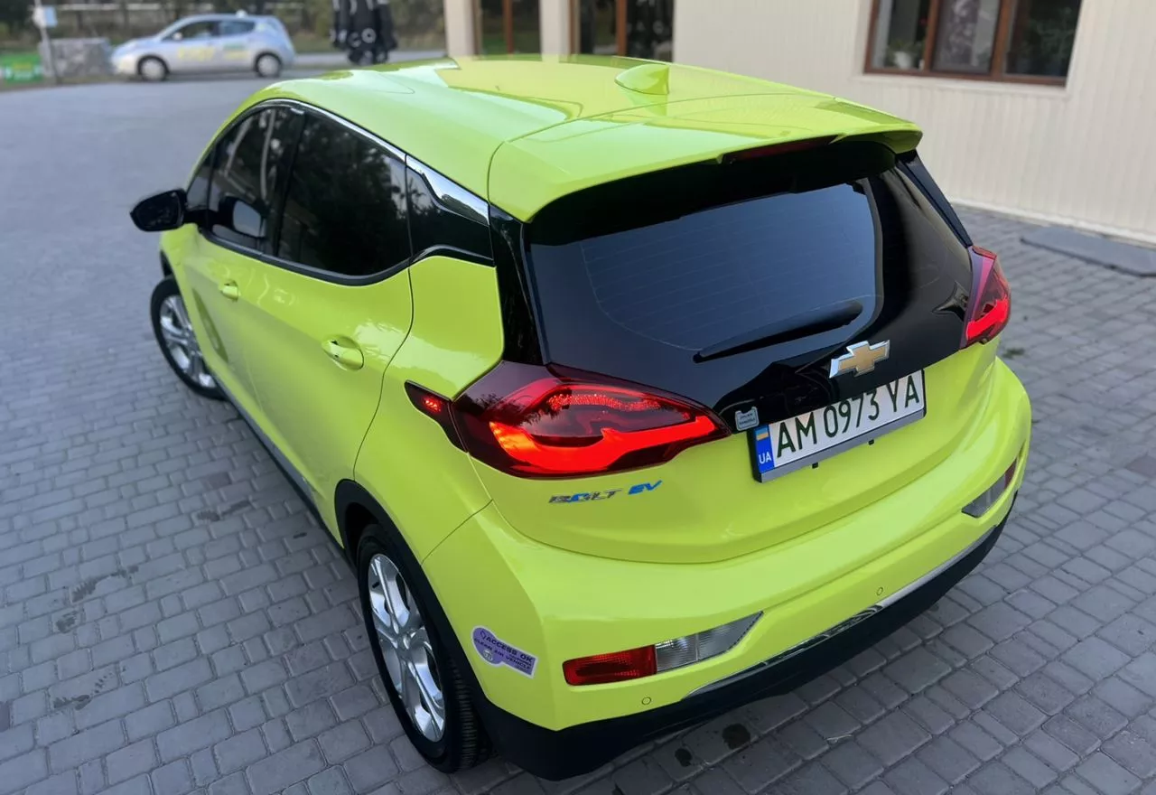 Chevrolet Bolt EV  64 kWh 2019211