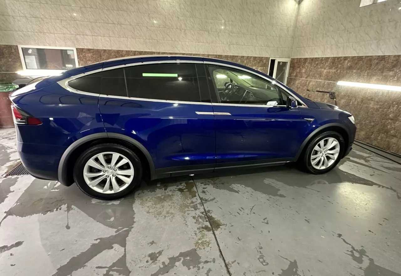 Tesla Model X  90 kWh 201731