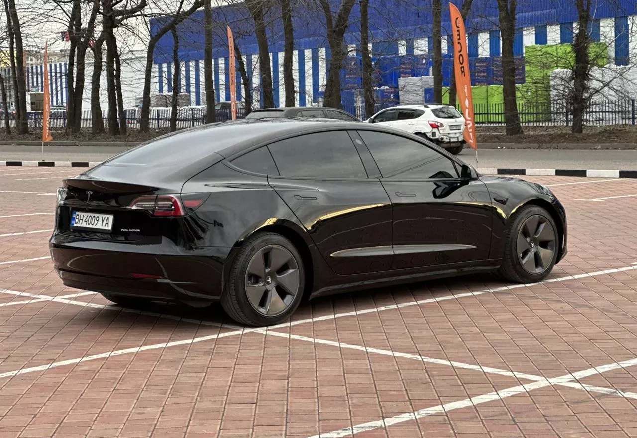 Tesla Model 3  80.5 kWh 2021121