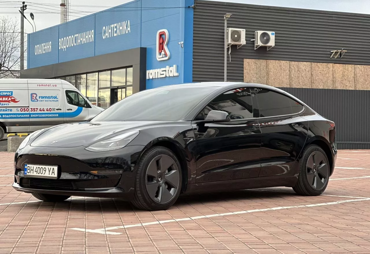 Tesla Model 3  80.5 kWh 2021181