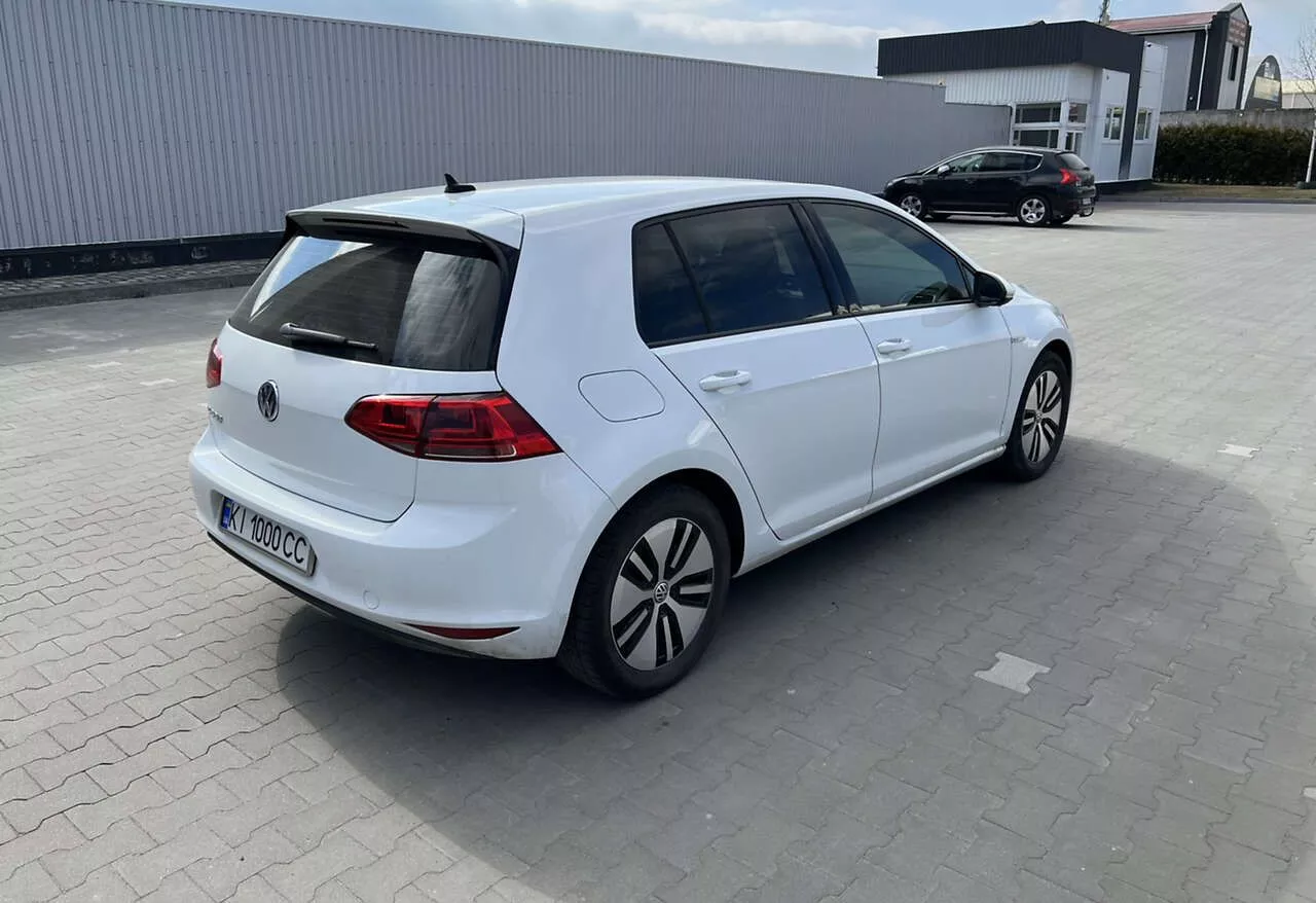 Volkswagen e-Golf  24.2 kWh 2016141