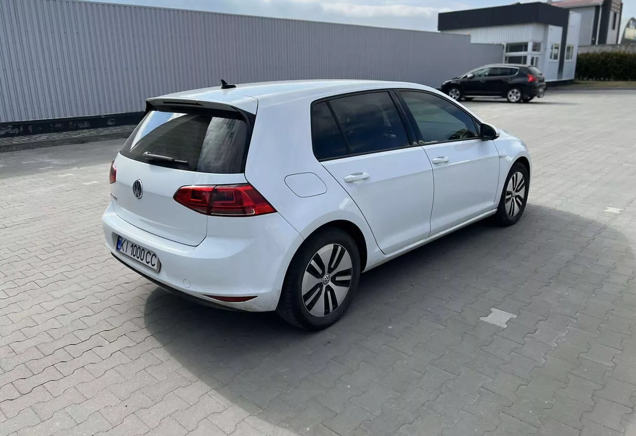 Volkswagen e-Golf  24.2 kWh 2016161