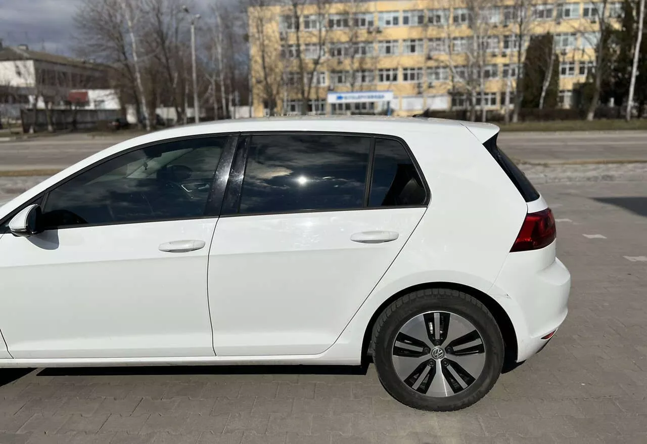 Volkswagen e-Golf  24.2 kWh 2016291