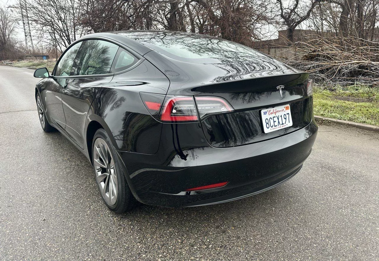 Tesla Model 3  62 kWh 2023291