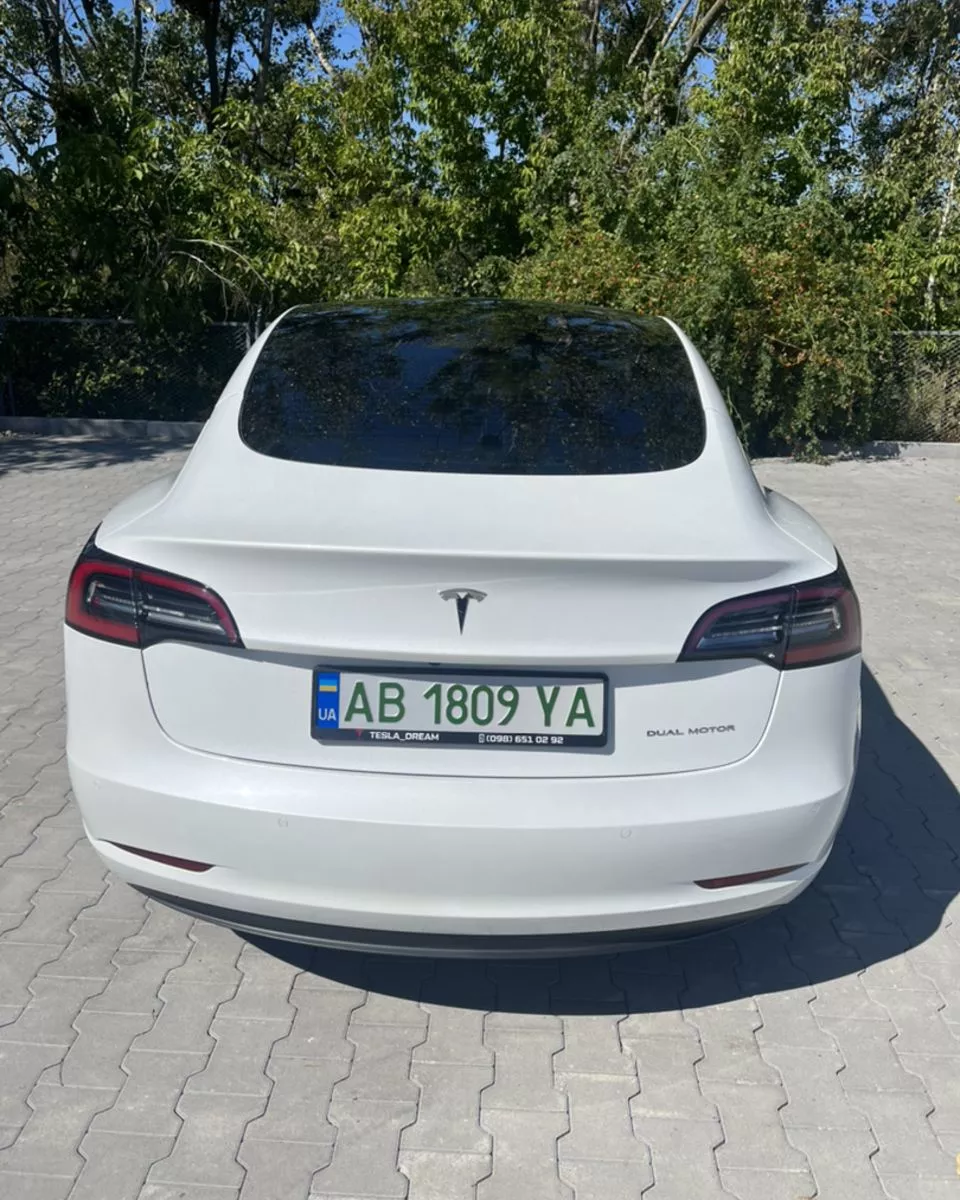 Tesla Model 3  80.5 kWh 2021141