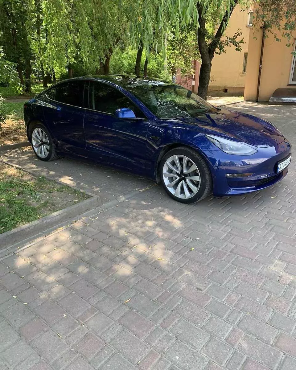 Tesla Model 3  202011