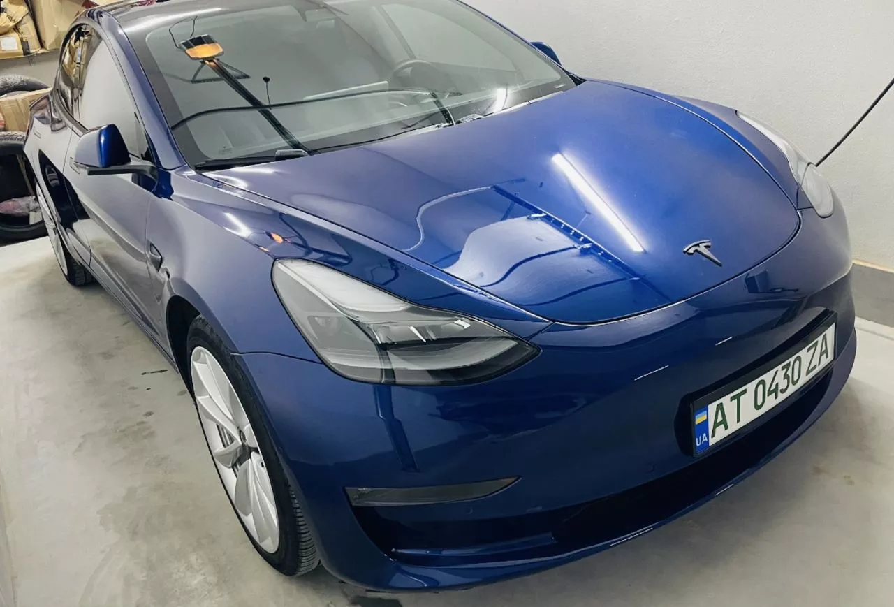 Tesla Model 3  202021