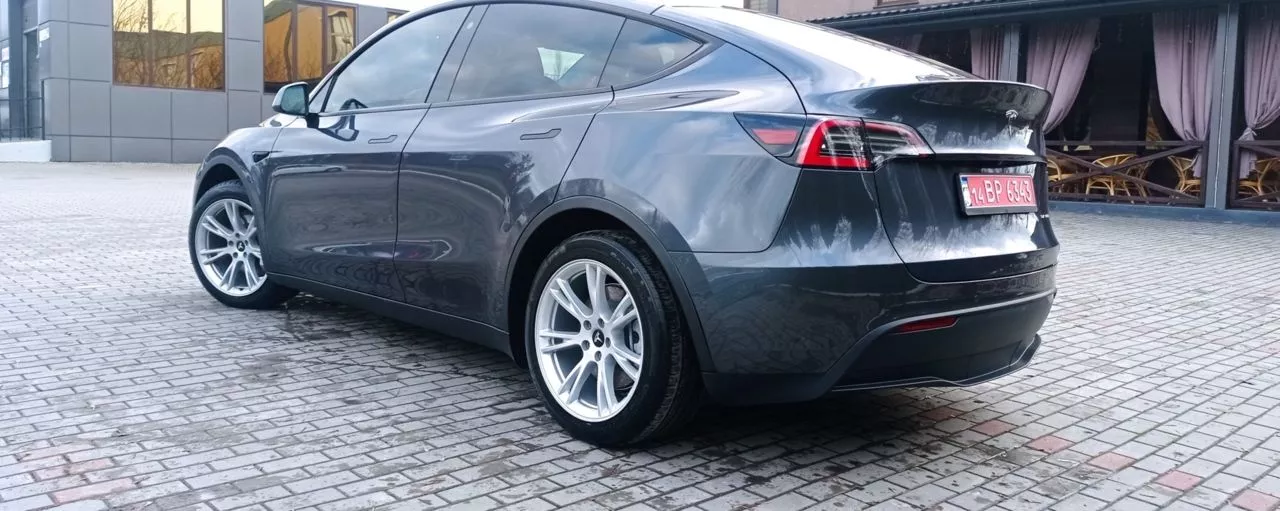 Tesla Model Y  75 kWh 202121