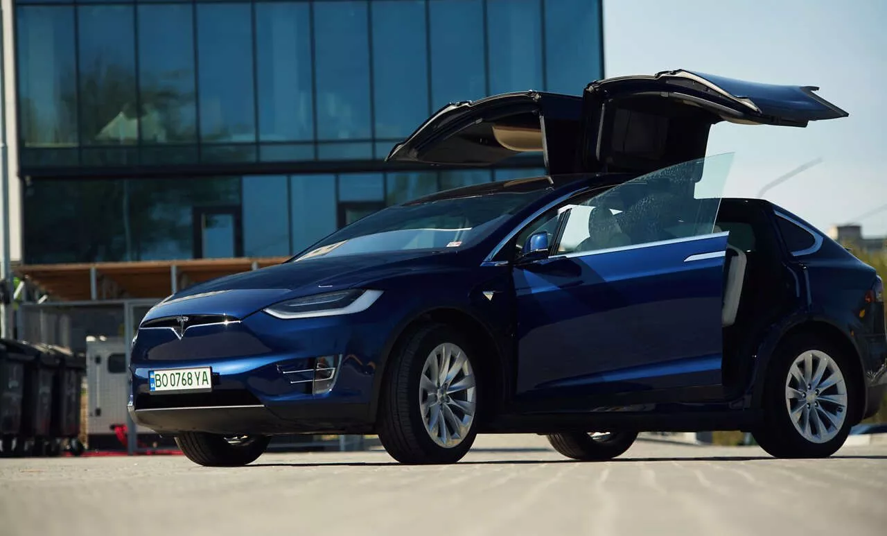 Tesla Model X  100 kWh 2020211