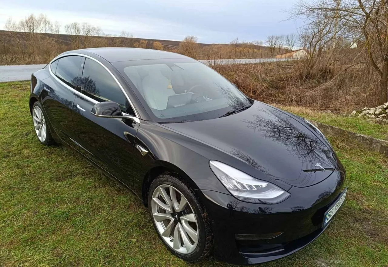 Tesla Model 3  54 kWh 2020201