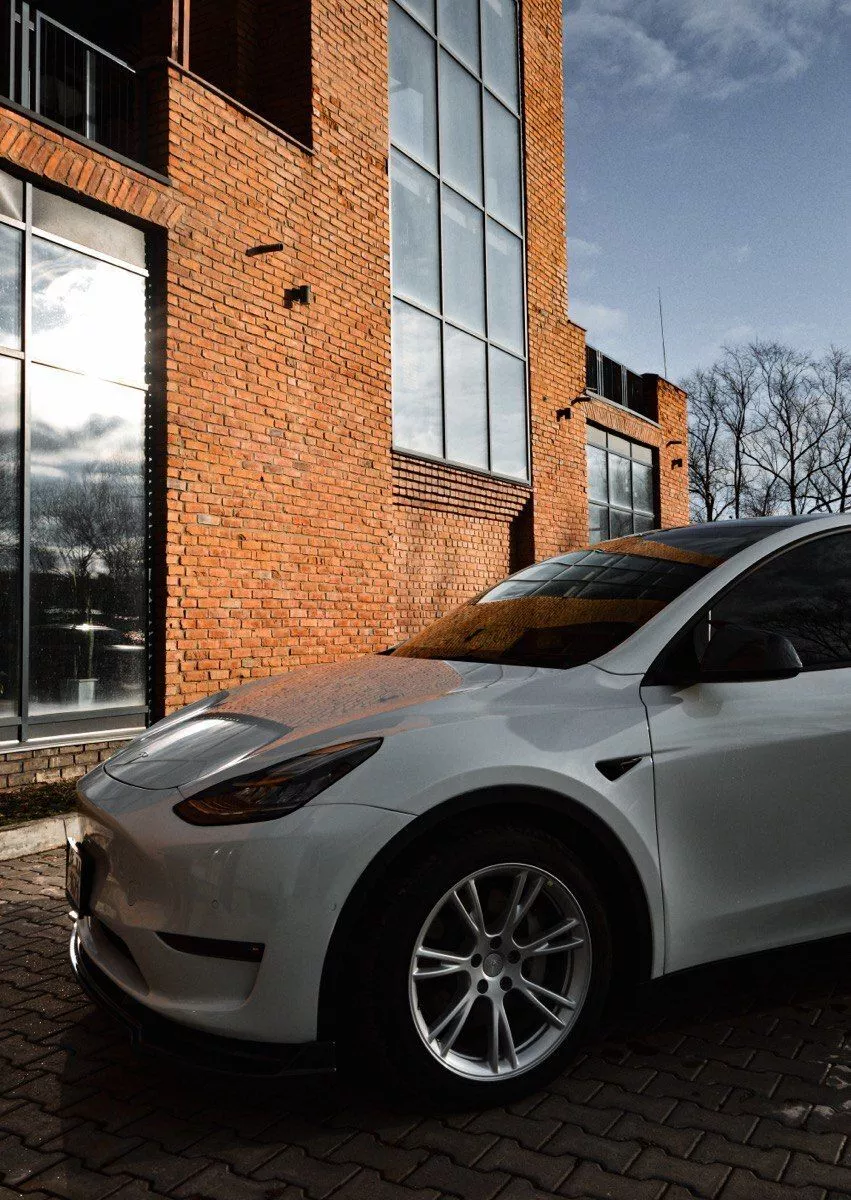 Tesla Model Y  80.5 kWh 2021161