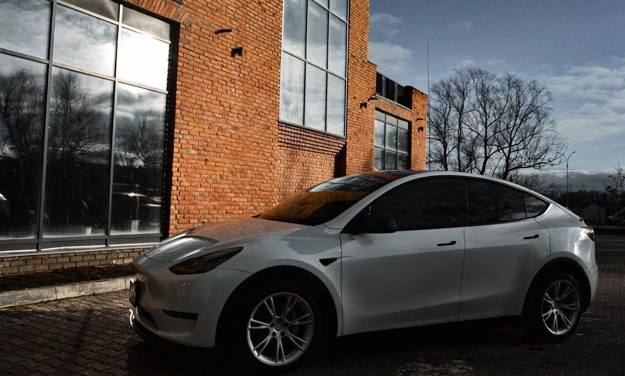 Tesla Model Y  80.5 kWh 2021171