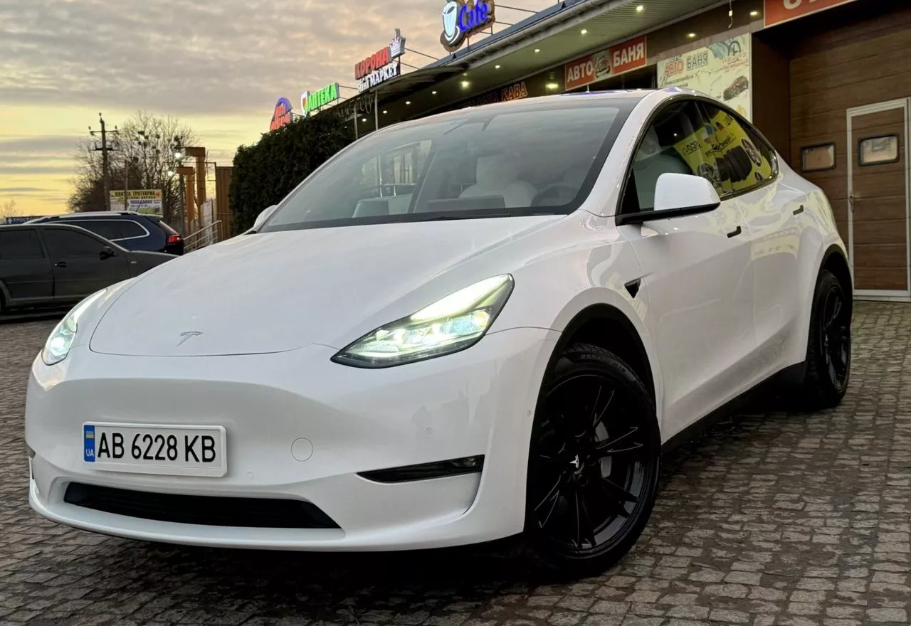 Tesla Model Y  80.5 kWh 202111