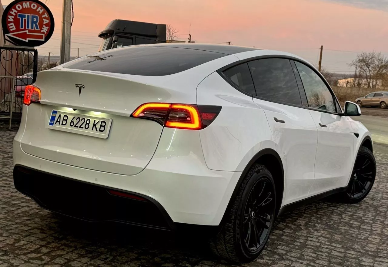 Tesla Model Y  80.5 kWh 202131