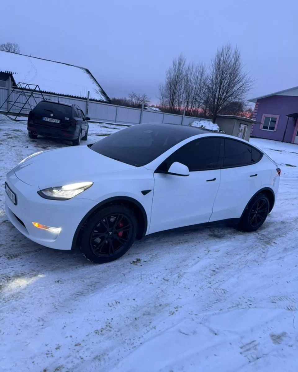 Tesla Model Y  75 kWh 202021