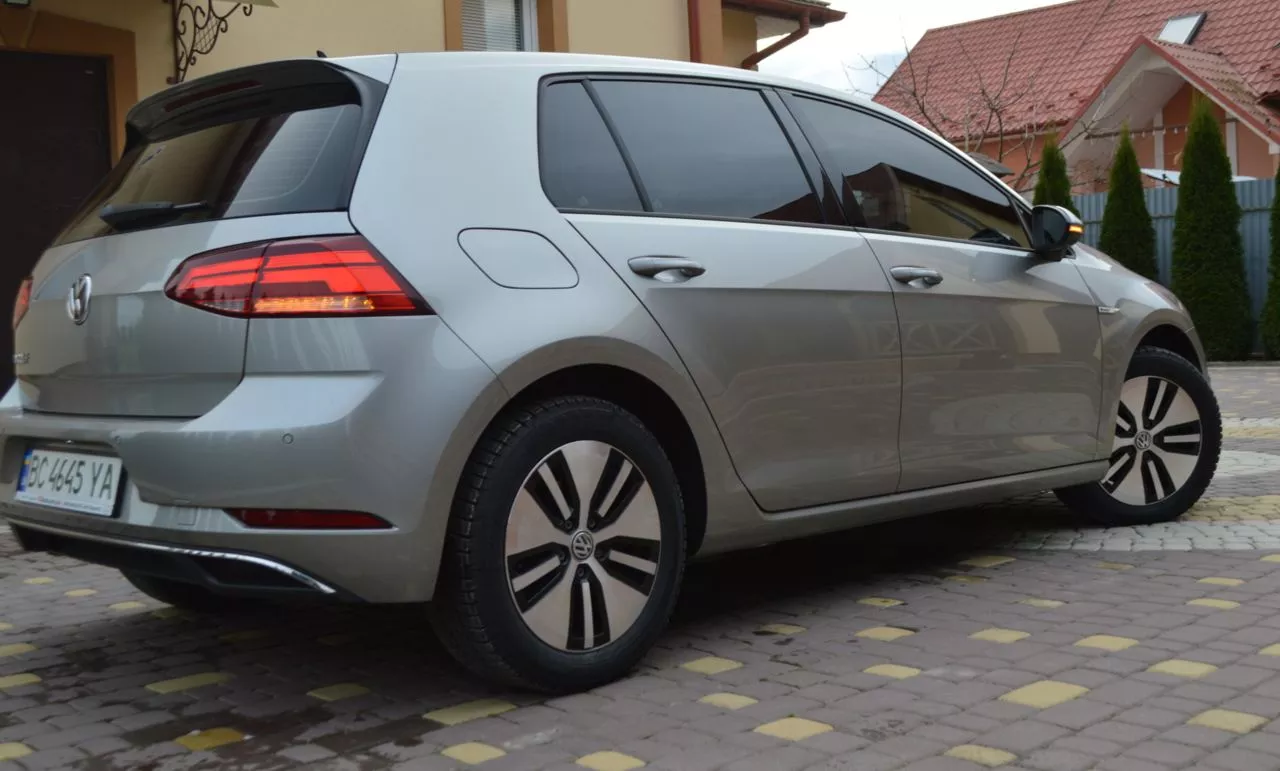 Volkswagen e-Golf  36 kWh 2017141