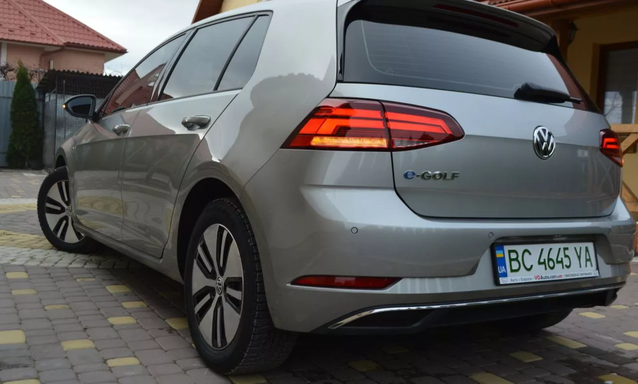 Volkswagen e-Golf  36 kWh 2017251