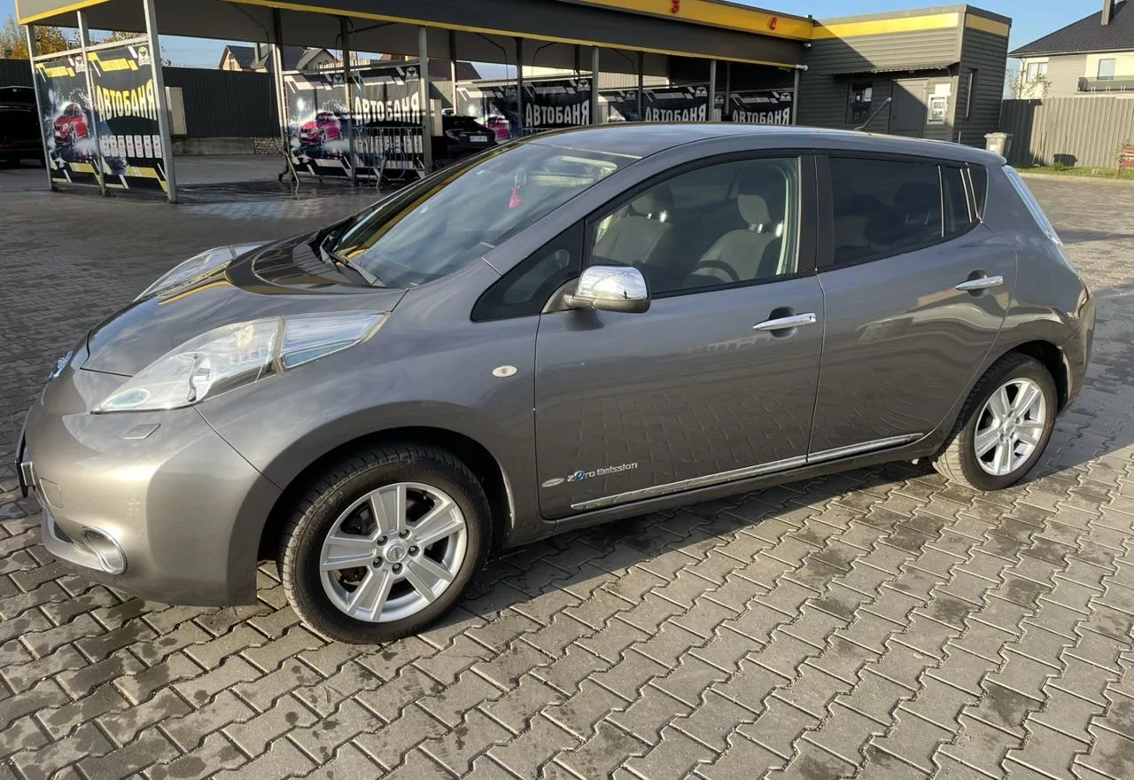 Nissan Leaf  24 kWh 201301