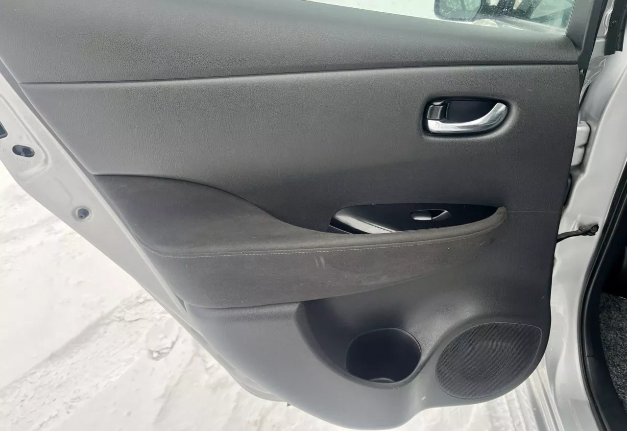 Nissan Leaf  30 kWh 2016181