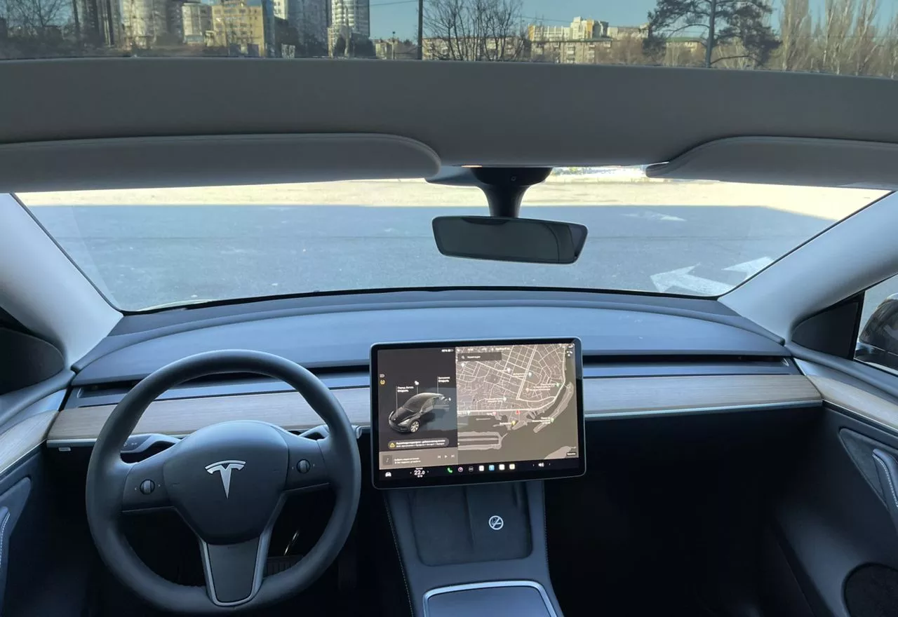 Tesla Model Y  80.5 kWh 2022101