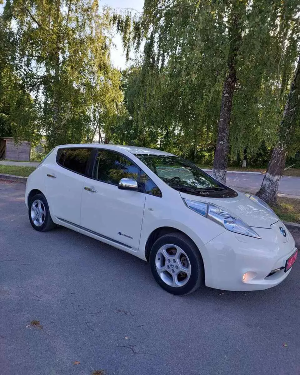 Nissan Leaf  24 kWh 201421