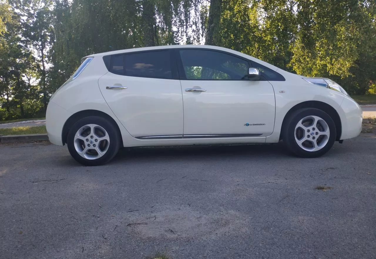 Nissan Leaf  24 kWh 201471