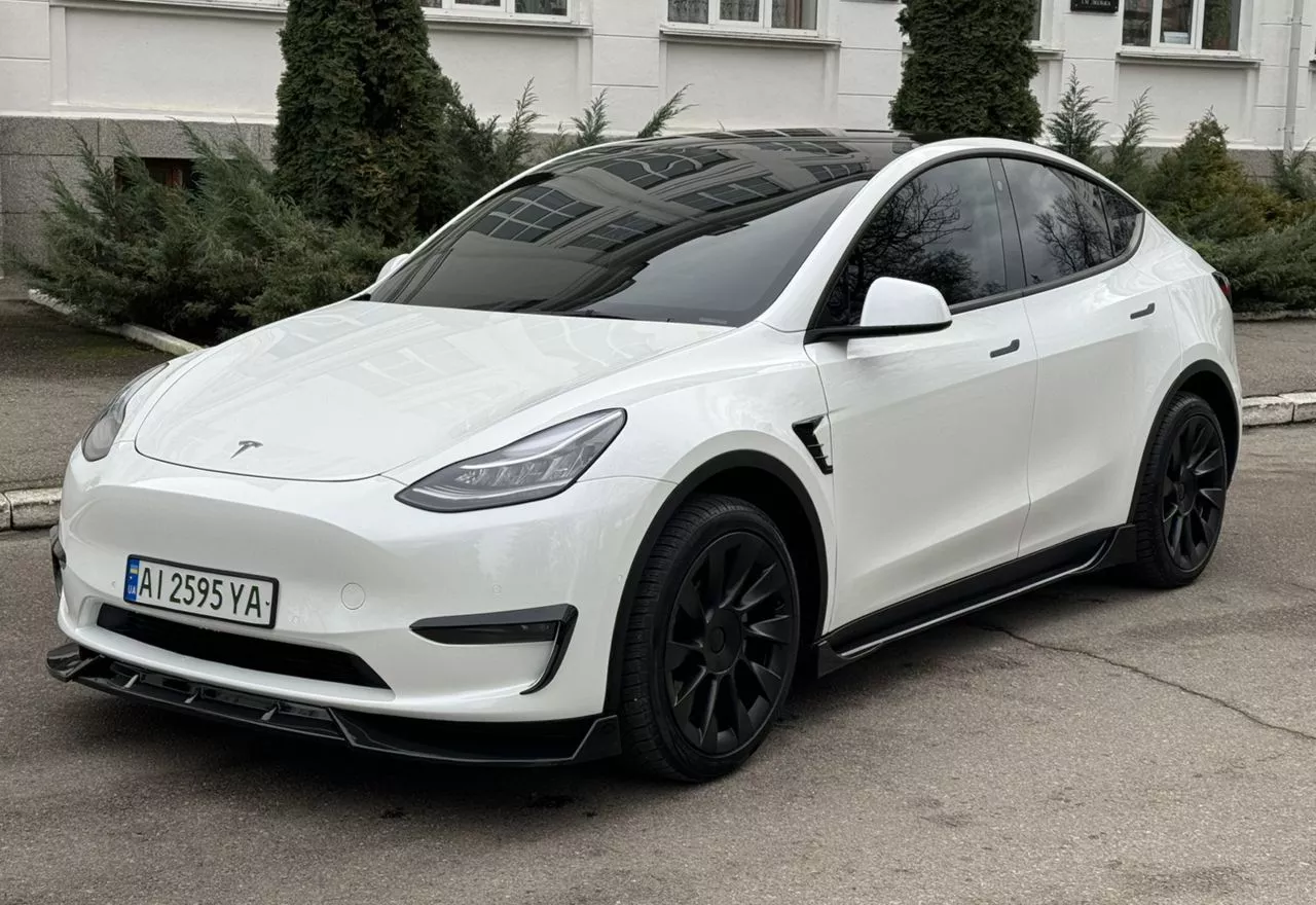 Tesla Model Y  82 kWh 202211