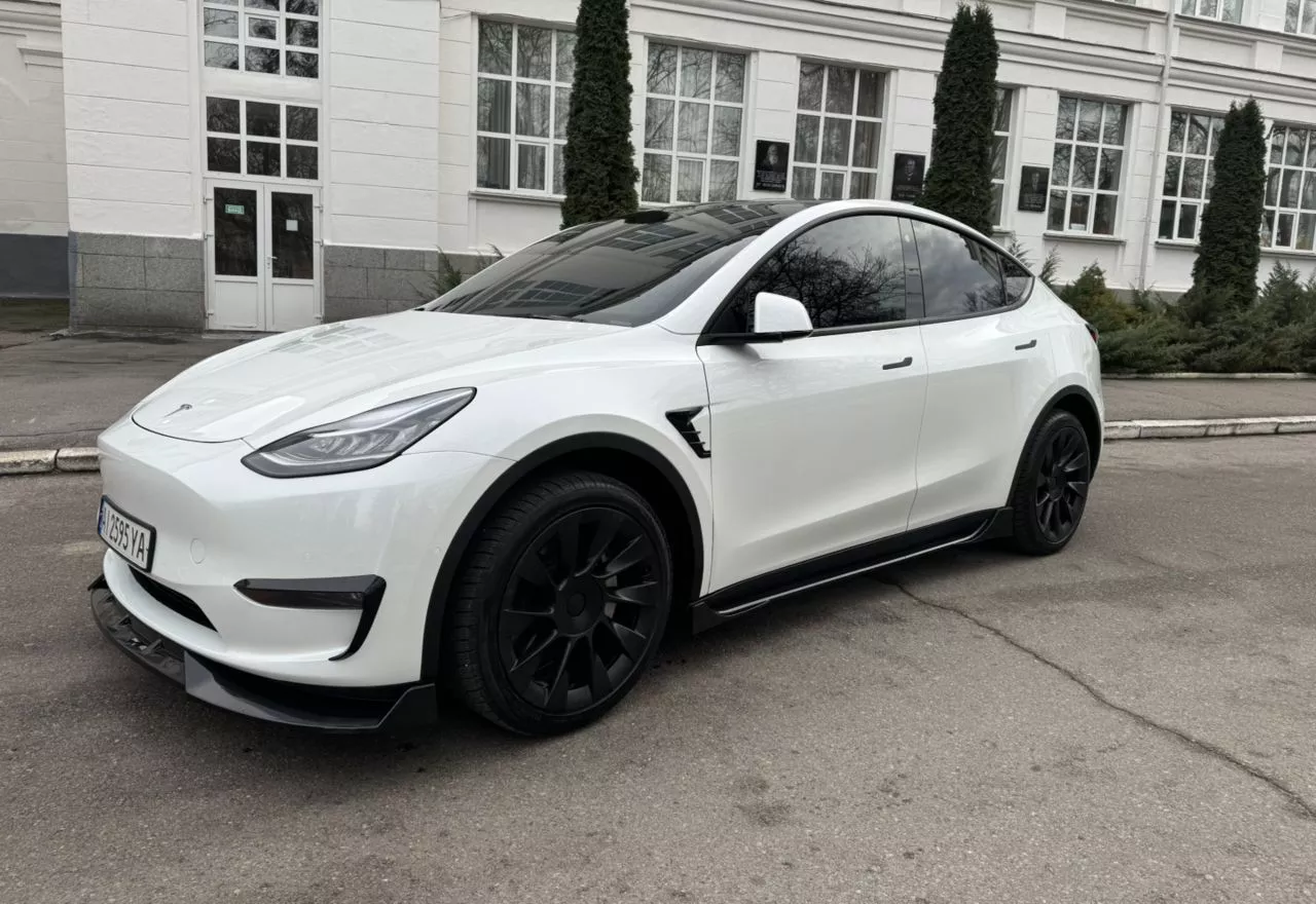 Tesla Model Y  82 kWh 202221