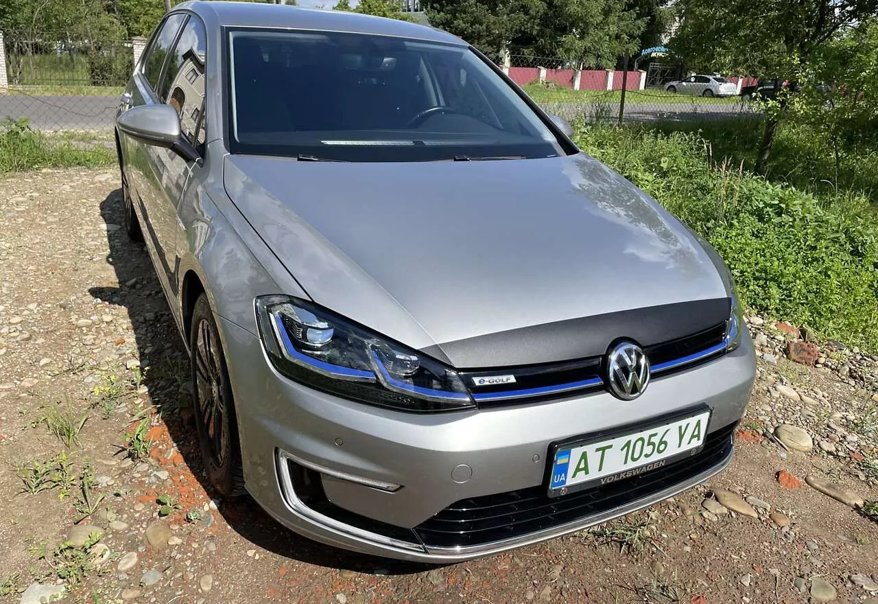 Volkswagen e-Golf  35.8 kWh 2017121