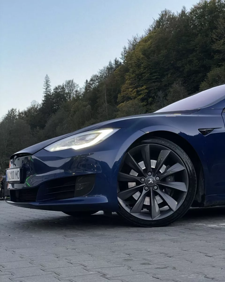 Tesla Model S  75 kWh 201711