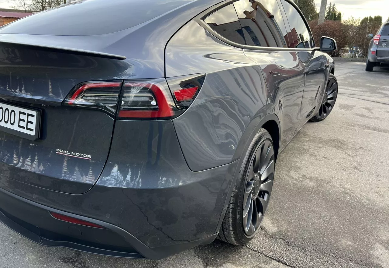 Tesla Model Y  2022231