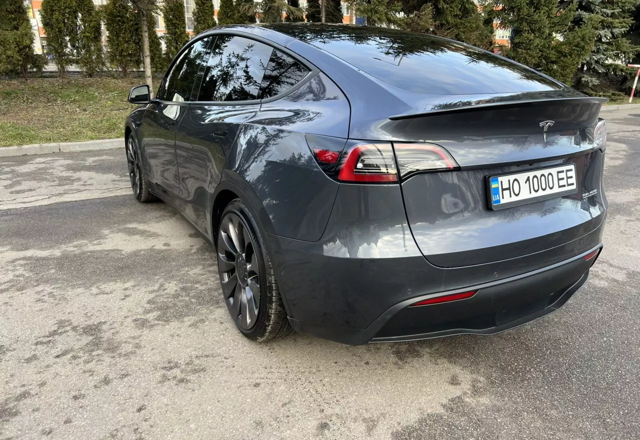 Tesla Model Y  2022261