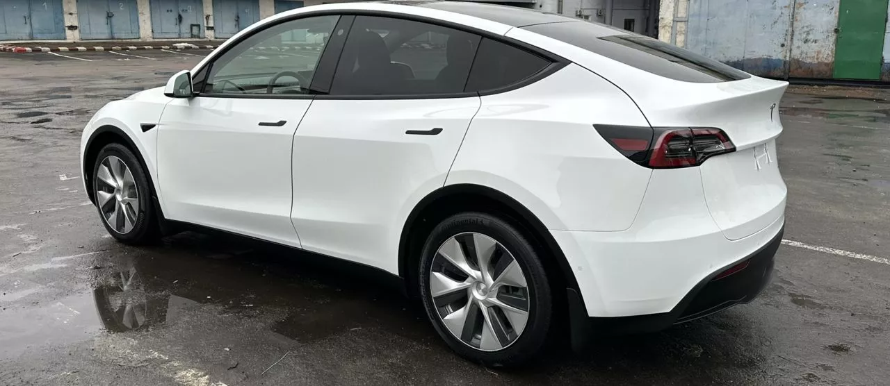 Tesla Model Y  80.5 kWh 202161