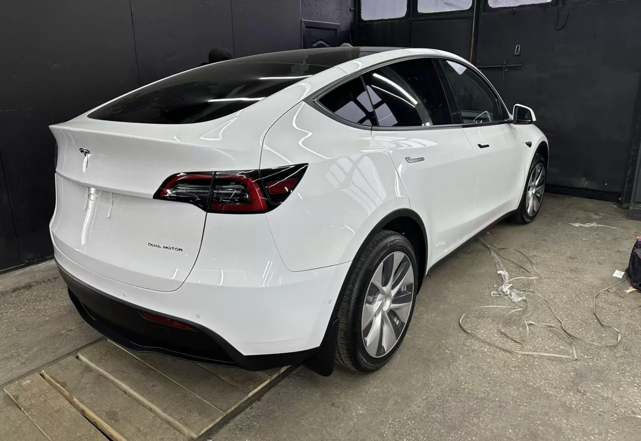 Tesla Model Y  80.5 kWh 2021161