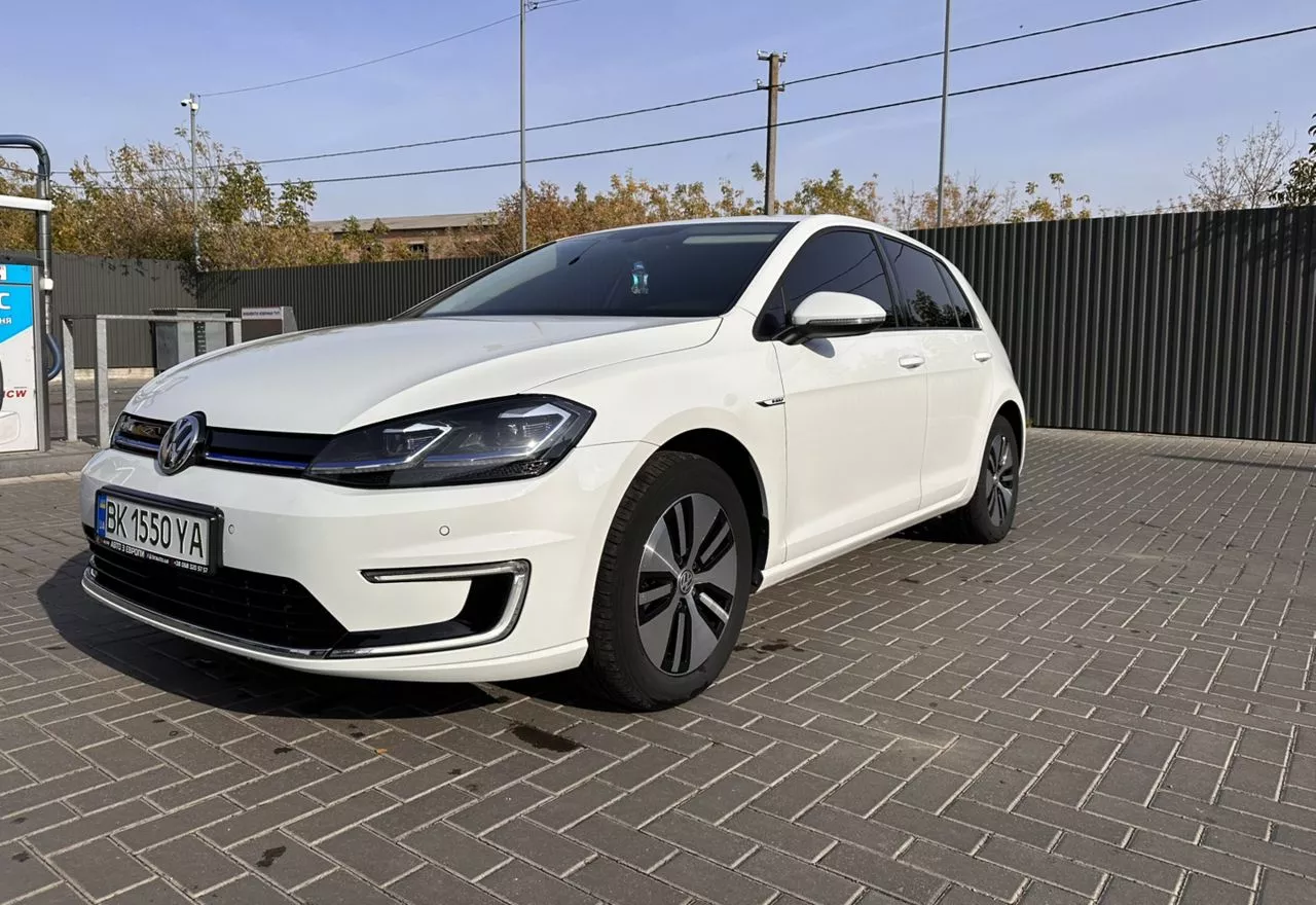 Volkswagen e-Golf 