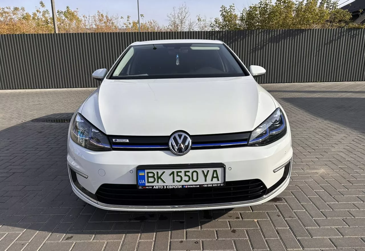 Volkswagen e-Golf  36 kWh 201711