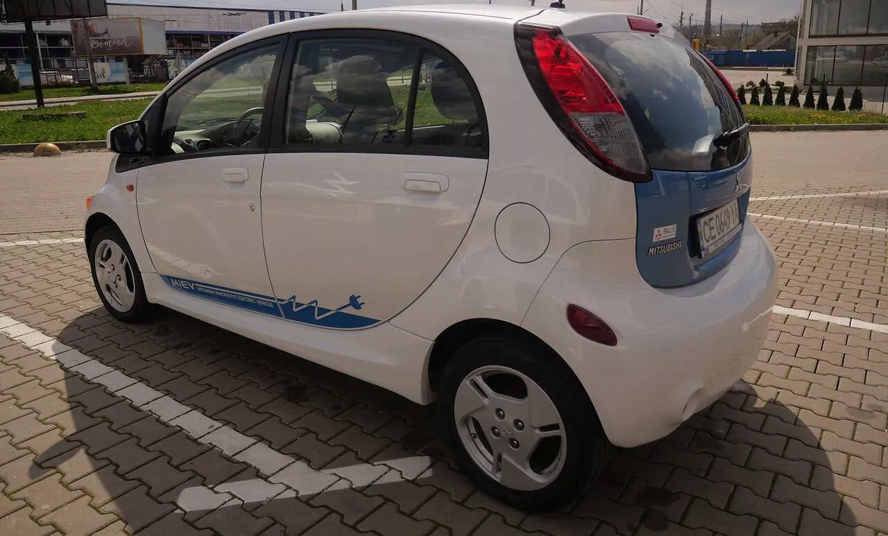 Mitsubishi I-MiEV  201271