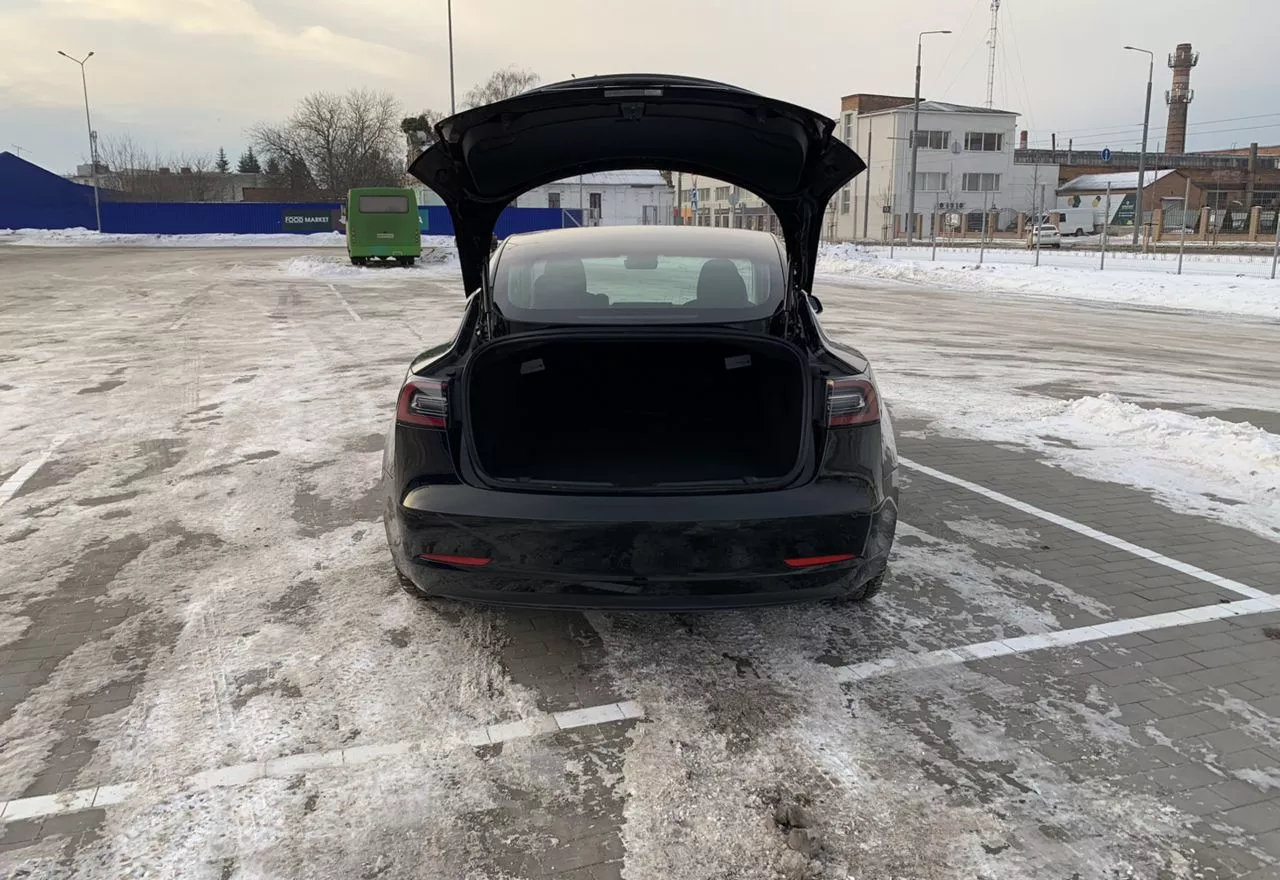 Tesla Model 3  75 kWh 2018141