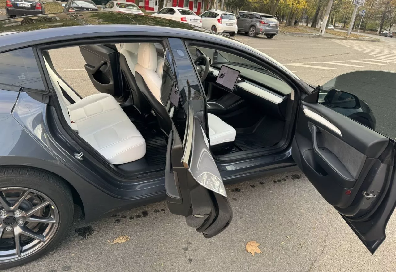 Tesla Model 3  80.5 kWh 2022161