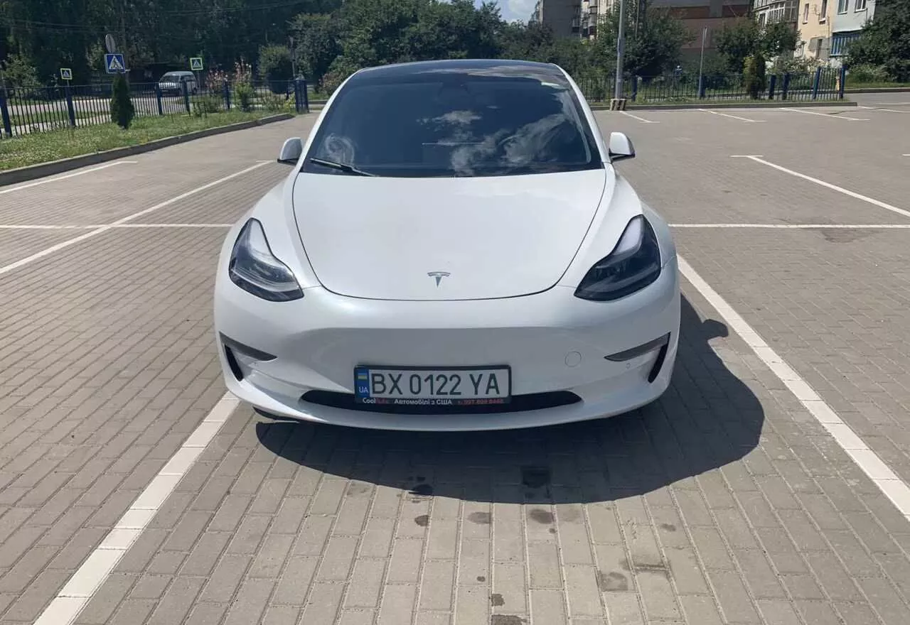 Tesla Model 3  80.5 kWh 202221