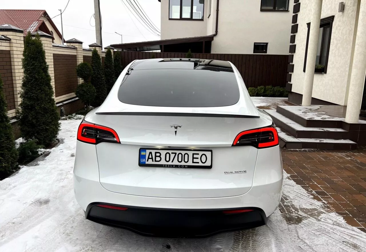 Tesla Model Y  82 kWh 202371