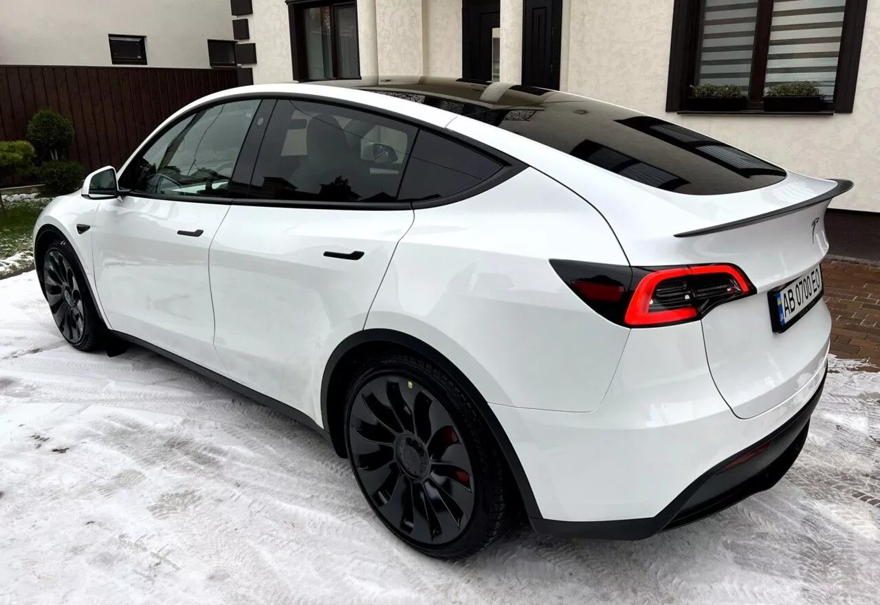 Tesla Model Y  82 kWh 202391