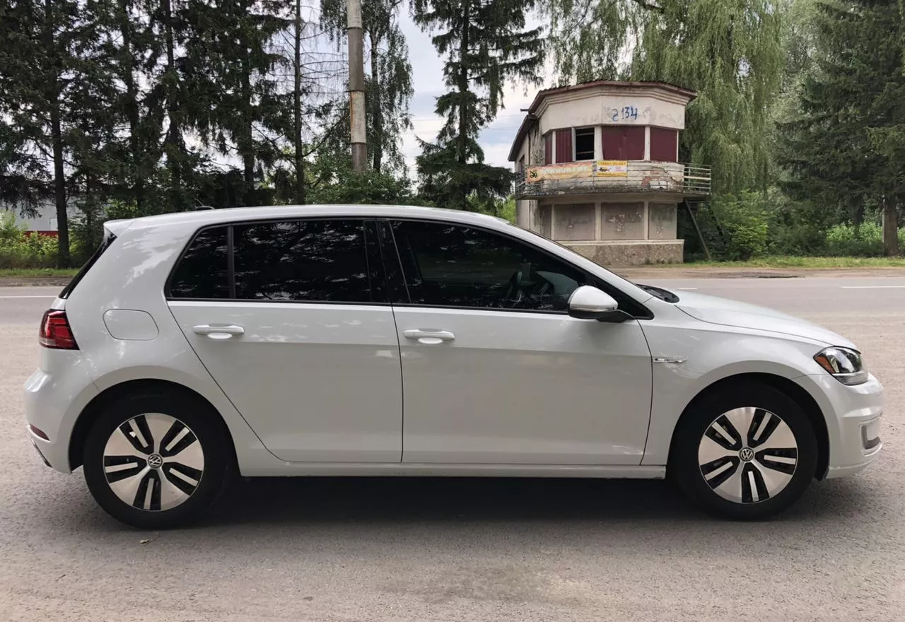 Volkswagen e-Golf  201741