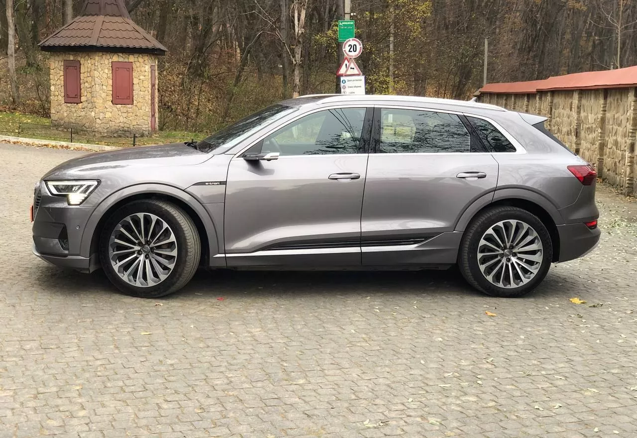 Audi E-tron  71 kWh 202021